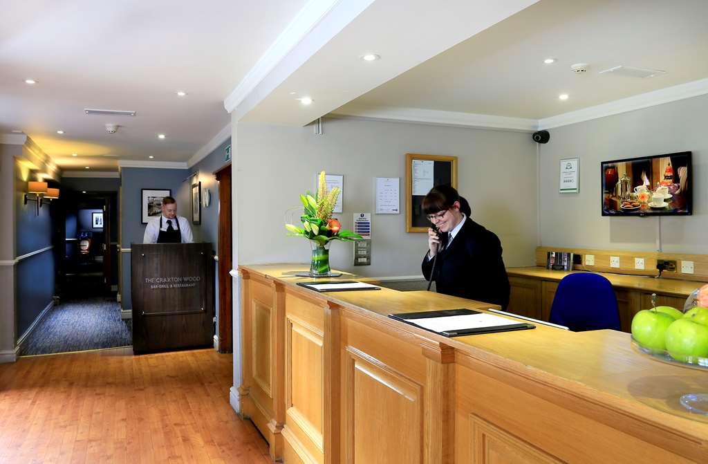 Macdonald Craxton Wood Hotel & Spa Ледшем Интерьер фото