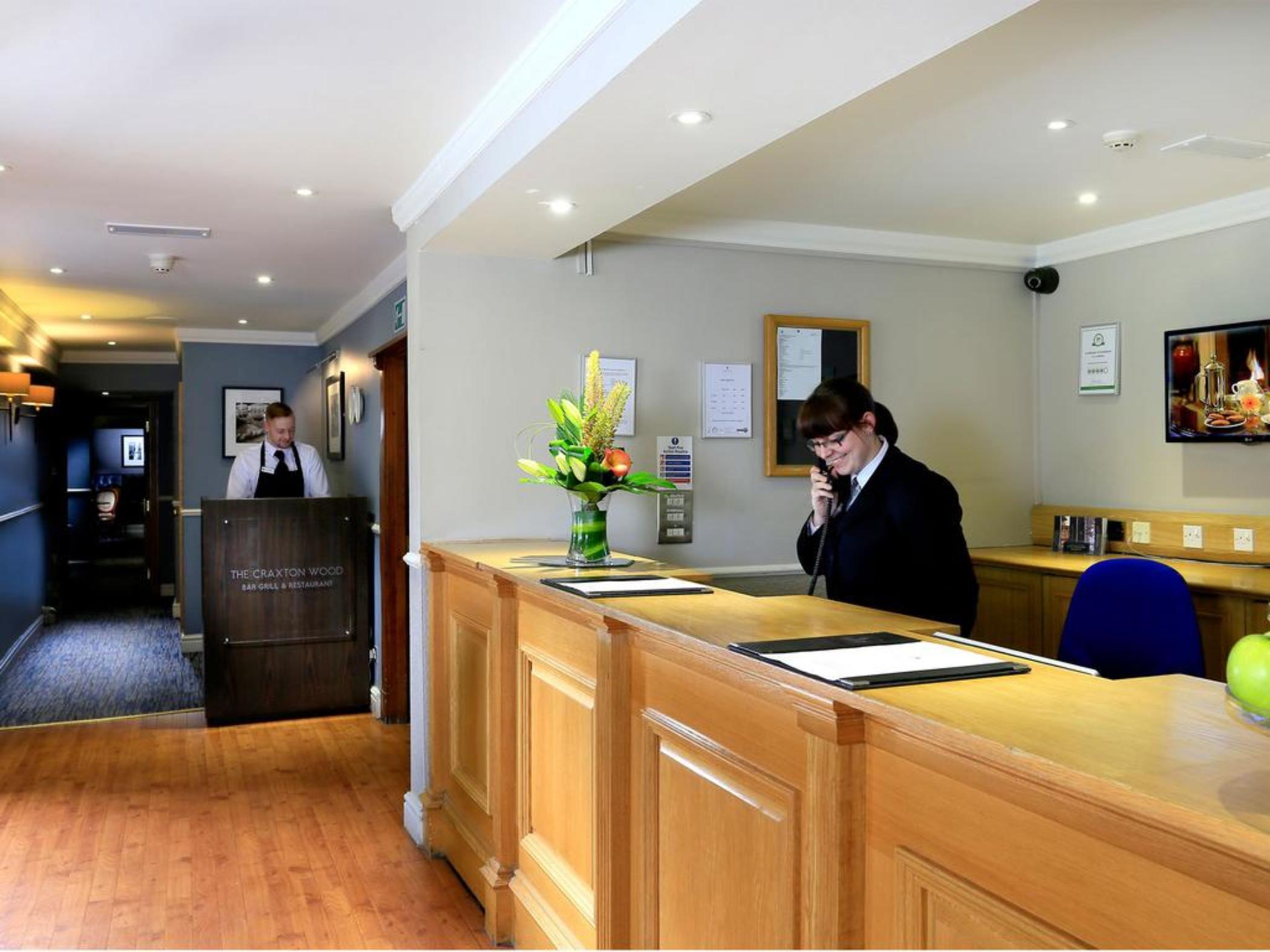 Macdonald Craxton Wood Hotel & Spa Ледшем Экстерьер фото