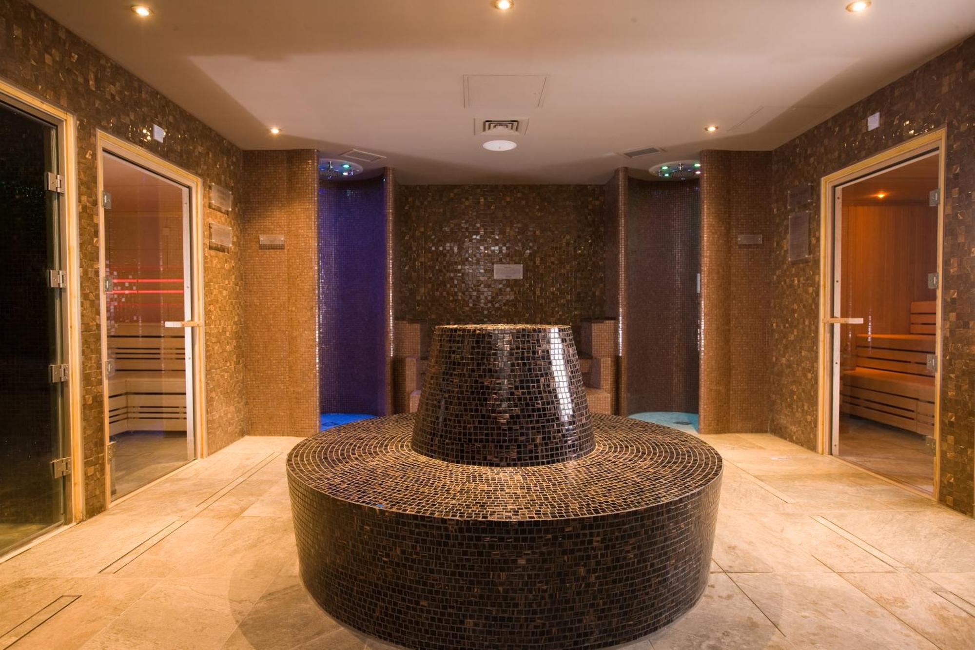 Macdonald Craxton Wood Hotel & Spa Ледшем Экстерьер фото